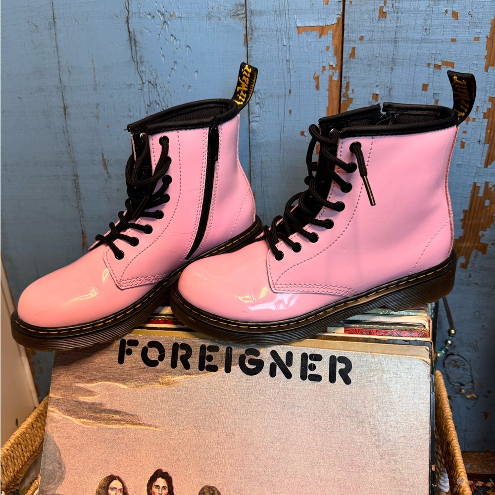 Doc Martens 1460J Hot Pink PATENT LEATHER LACE UP BOOTS Women’s Size 5